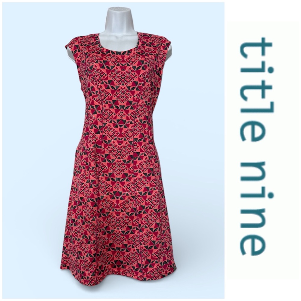 Title Nine Dream Dress Geometric Shape Print Tennis Pickleball Sporty sz Medium
